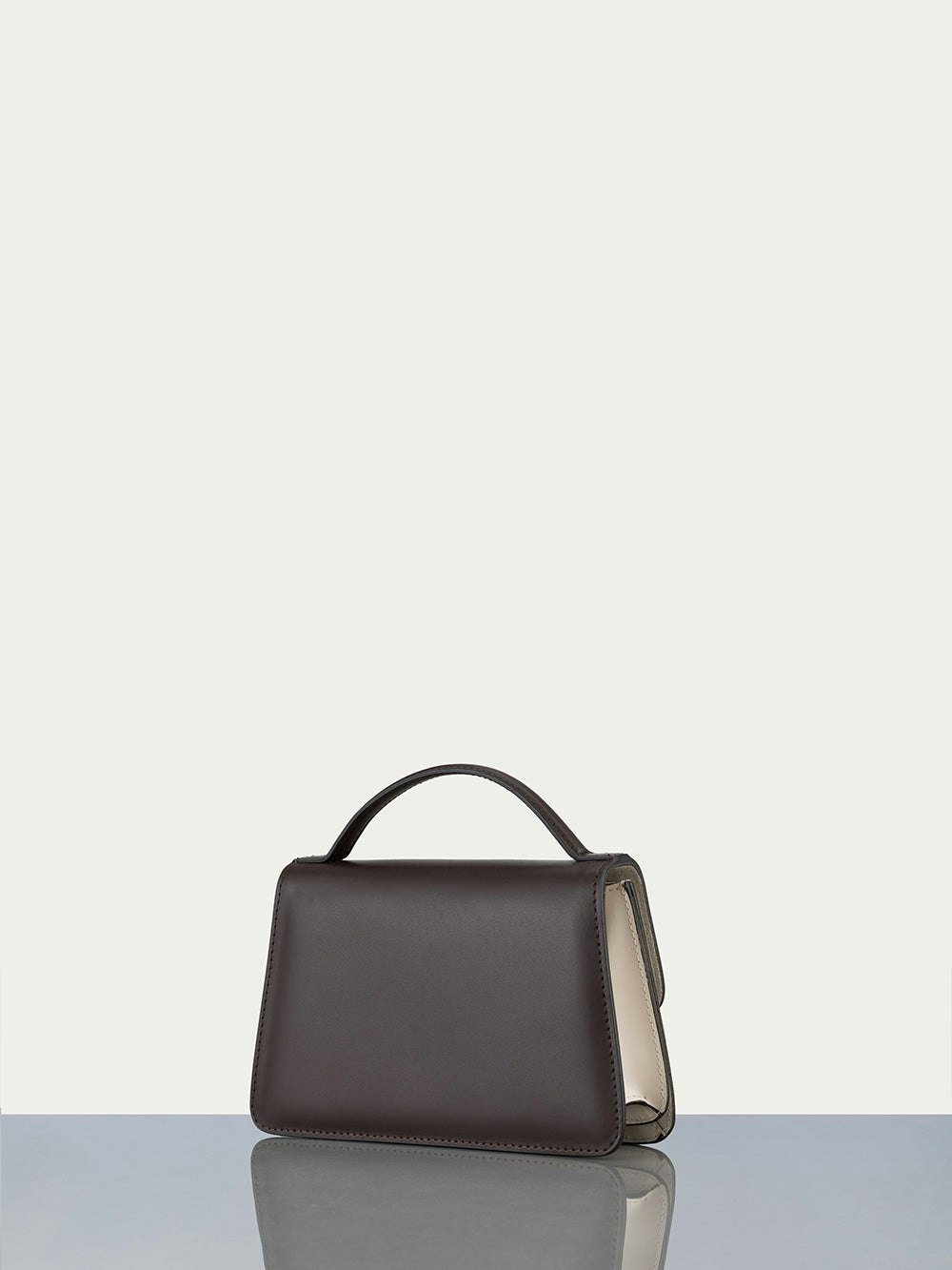 handbag back view alt:fit2 alt:hover